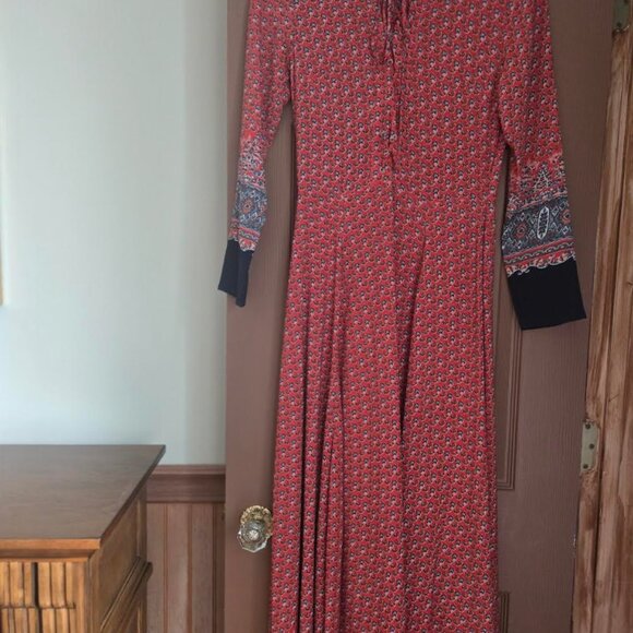Glamorous  Red & Navy India Print Maxi Dress Size SMALL - Picture 4 of 5